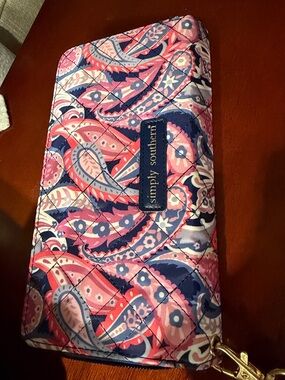 Simply Southern Quilted Paisley Wallet - Navy & Pink